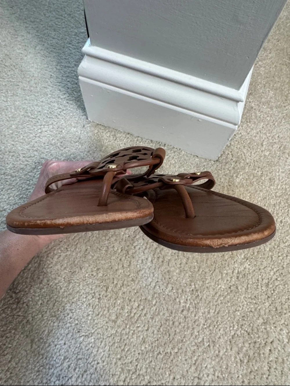 Tory Burch Tan Miller Logo Thong Sandals - Picture 3 of 4
